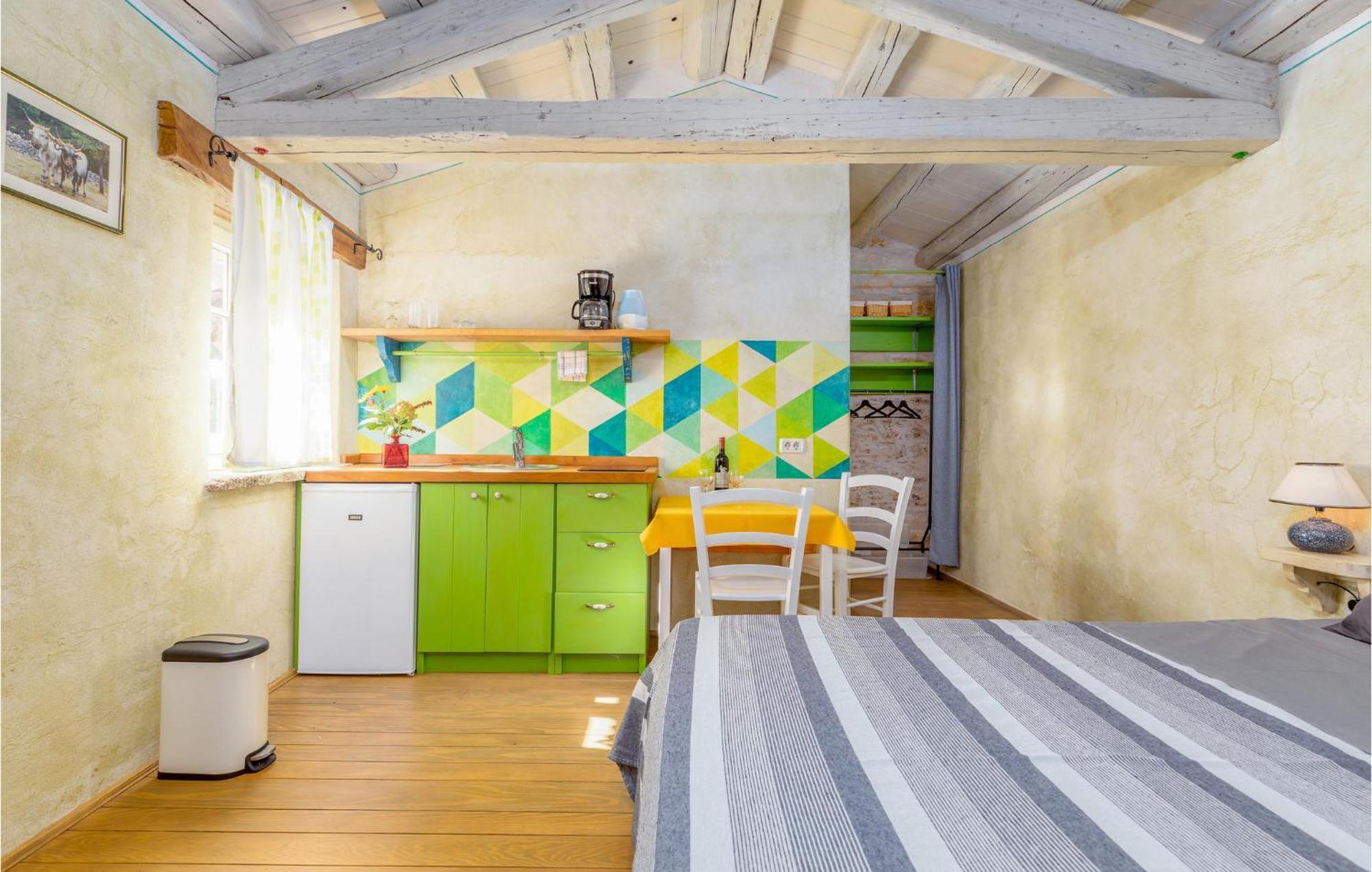 Awesome Apartment In Žminj Esterno foto